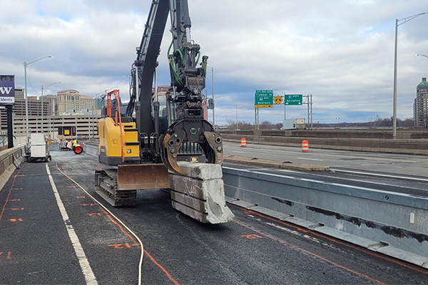Concrete bridge parapet (barrier) removal